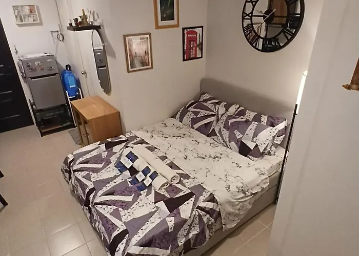 Comfy Walkup Near Mactan Airport -perfect For Travellers アパート マクタン