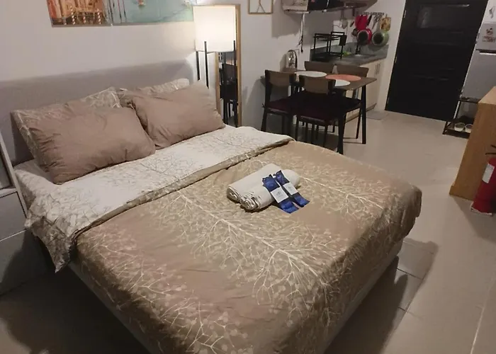 Comfy Walkup Near Mactan Airport -perfect For Travellers マクタン