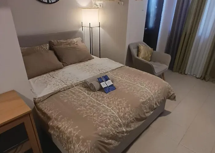 Comfy Walkup Near Mactan Airport -perfect For Travellers アパート