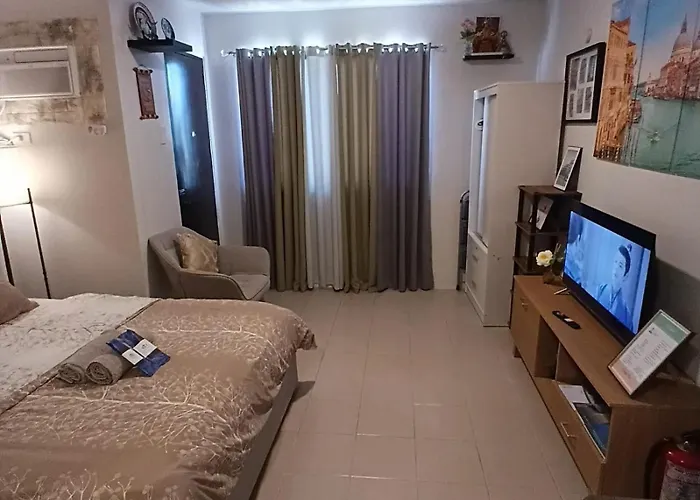 Comfy Walkup Near Mactan Airport -perfect For Travellers *